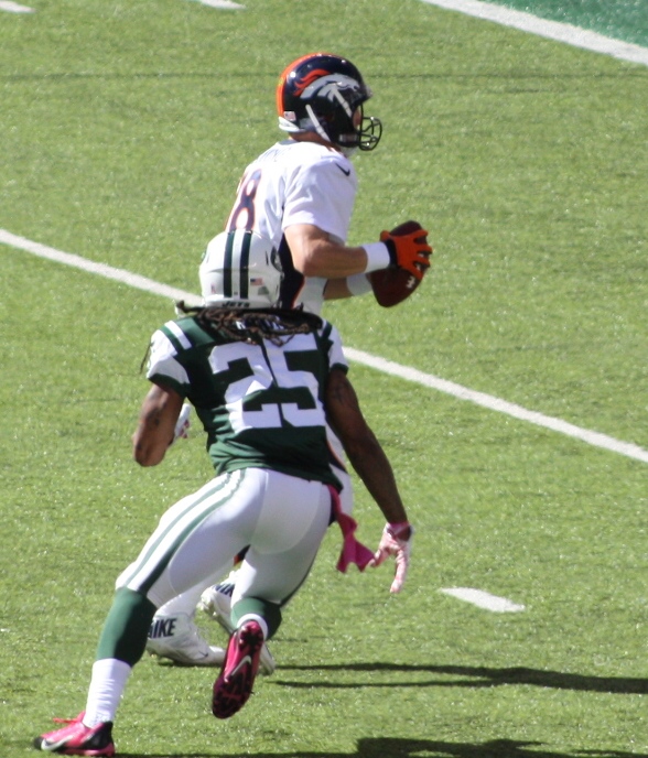 Pryor tries to chase down Peyton Manning