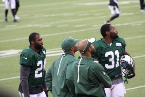 Cornerbacks Darrelle Revis (l) and Antonio Cromartie (r) will look to get the Jets secondary back on track.