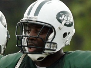 Gang Green chose defensive lineman/linebacker Bryan Thomas over safety Ed Reed.