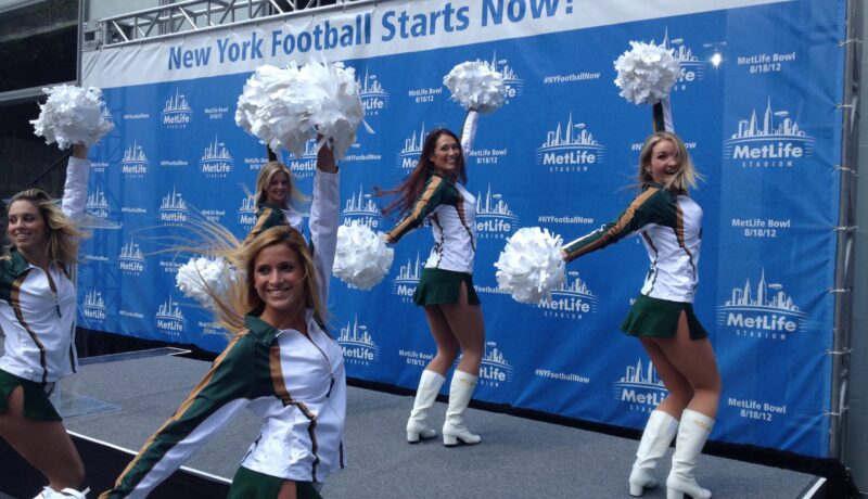 MetLife Snoopy Dedication Ceremony