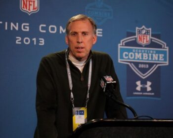 GM Idzik And Coach Ryan Q & A With Ticket Holders