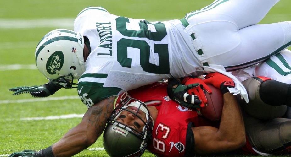 Jets Win Opener Over Bucs, 18-17