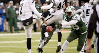 Antonio Allen Suffers Concussion In Loss To Giants