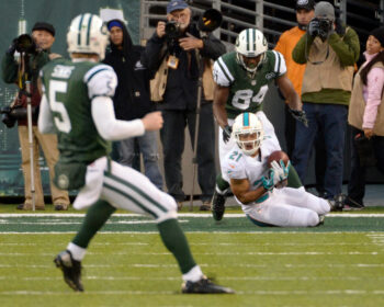 Jets Bomb Against Dolphins, 23-3