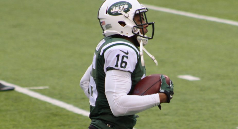 Jets Should Work to Retain Harvin