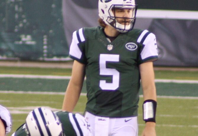 Could Lack of QB Clarity Lead to Matt Flynn Return?