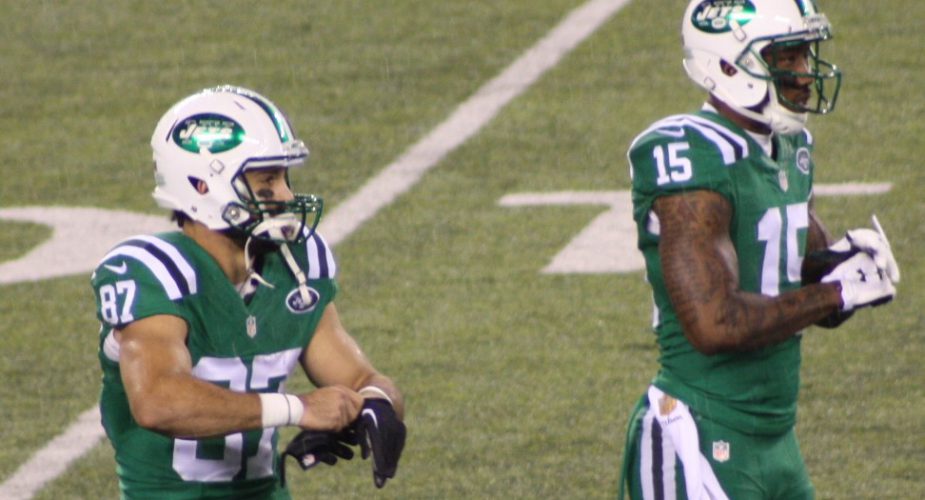 Marshall, Decker Welcome Jets Offense to new Millenium