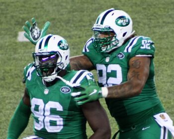 Jets Squish Fish, 38-20