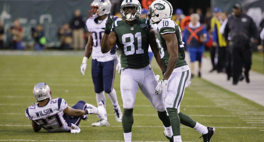 Monday Notes: Players Earn Performance-Based Pay, Jets Make Moves
