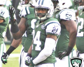 Jets’ Revis Turns Himself in to Police