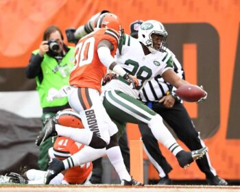 Jets Bounce Browns, 31-28