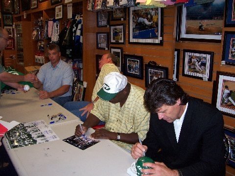 Sack Exchange Signing Side