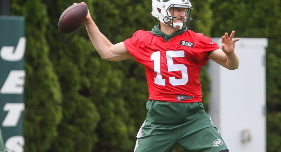 McCown Named Starting QB