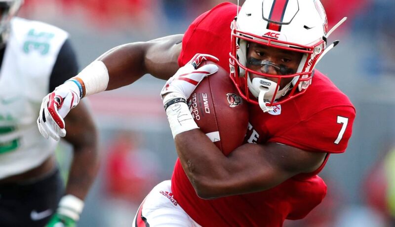 Which positions should the Jets target in the third-round of the draft?