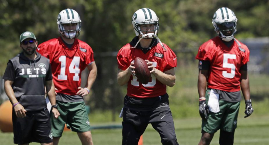 Jets Scuffle vs Redskins; Darnold Takes 1st Team Reps