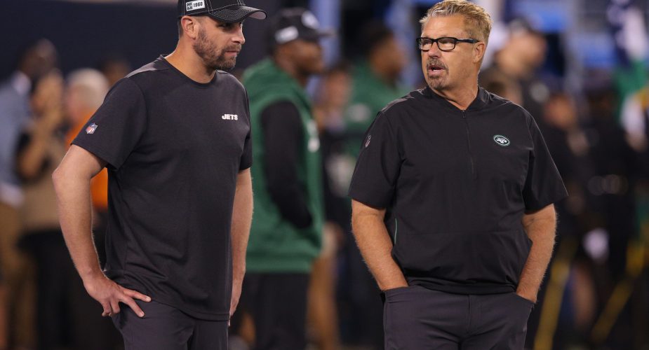 Look for Gregg Williams to Turn up Heat on Rookie QB Hodges