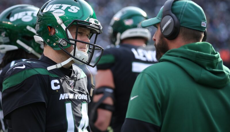 Jets Offense Sputters Again as Gore Reclaims Spot on Depth Chart