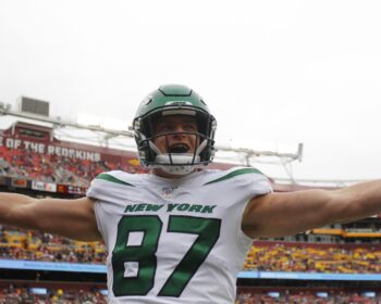 Jets Sign TE Daniel Brown (1-Year Contract Extension)
