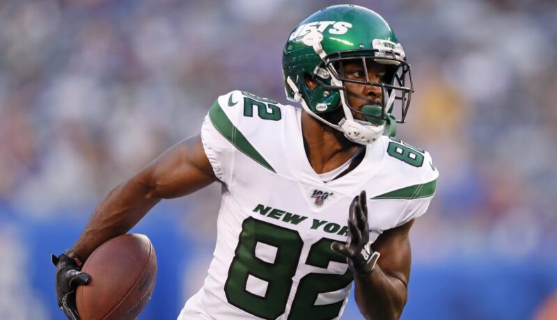 Jets Face new Look Patriots With Darnold on the Shelf