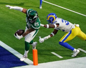 Jets @ Rams Week 15 Game Recap: New York Upset Rams, Finally Win