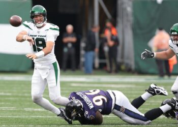 Jets set to Roll out MASH Unit for Season’s Final Game; Flacco in at QB and Three OL Ruled out