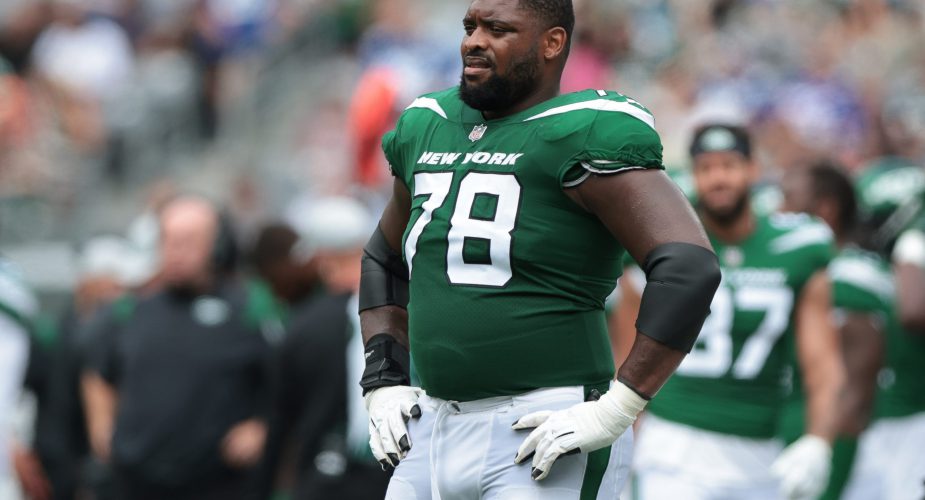 Is it too Early for Jets to Start Worrying About Abysmal Performance From High Priced O-Lineman?