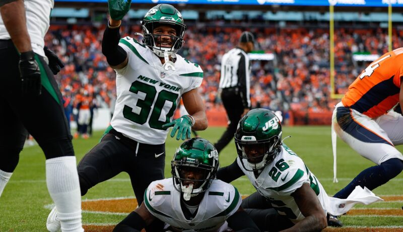 Michael Carter Gives Update on Breece Hall; His Confidence in Zach Wilson is Through the Roof