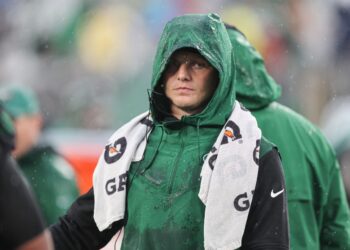 Abysmal Play From Wilson in Jets Loss to Jags Puts Jets Back in QB Limbo
