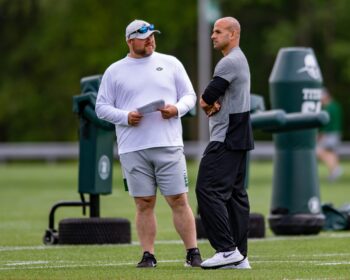 Pressure Lands on Robert Saleh as Jets Prepare to Take on Struggling Giants