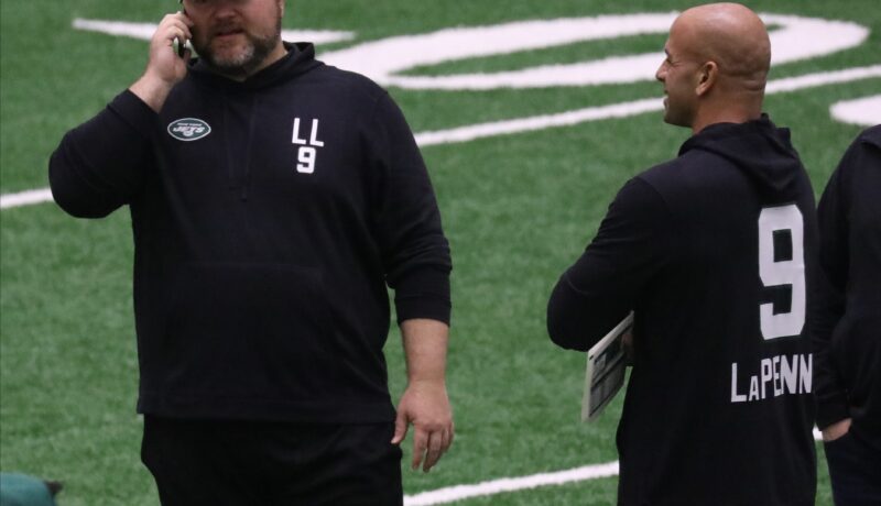 Joe Douglas vs Robert Saleh…Who is Under More Pressure in 2023?