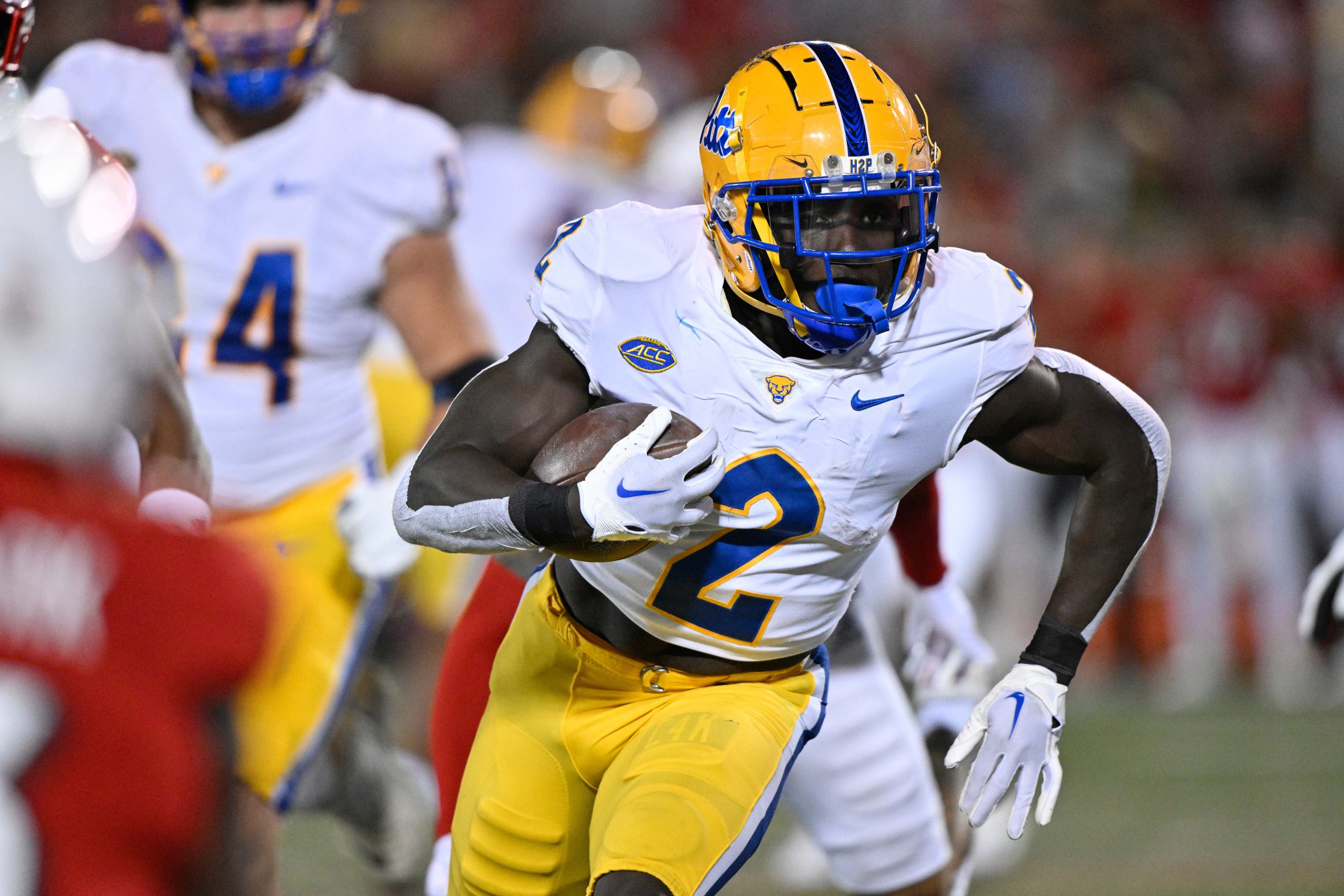 NCAA Football Pittsburgh at Louisville - JetNation.com - New York Jets Blog & Forum Jets Nation