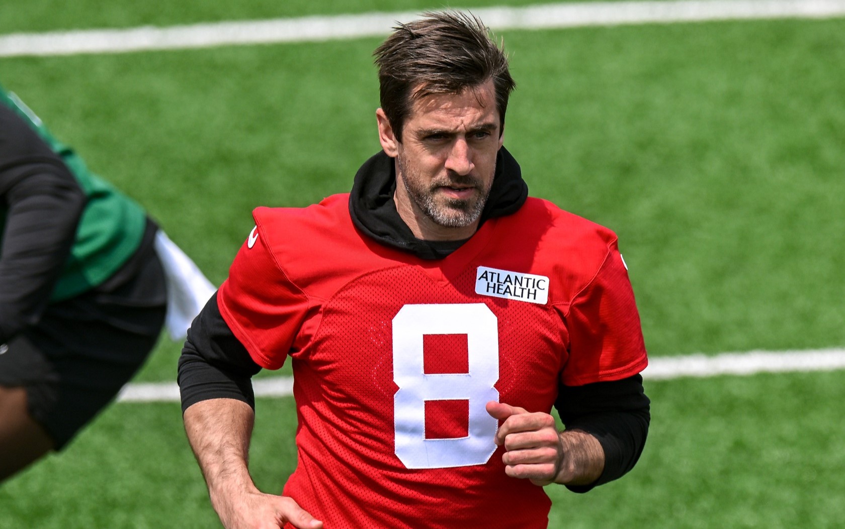 Aaron Rodgers OTA jog - JetNation.com - New York Jets Blog & Forum Aaron Rodgers