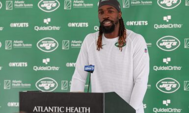 Jets bid Farewell to Defensive Captain CJ Mosely