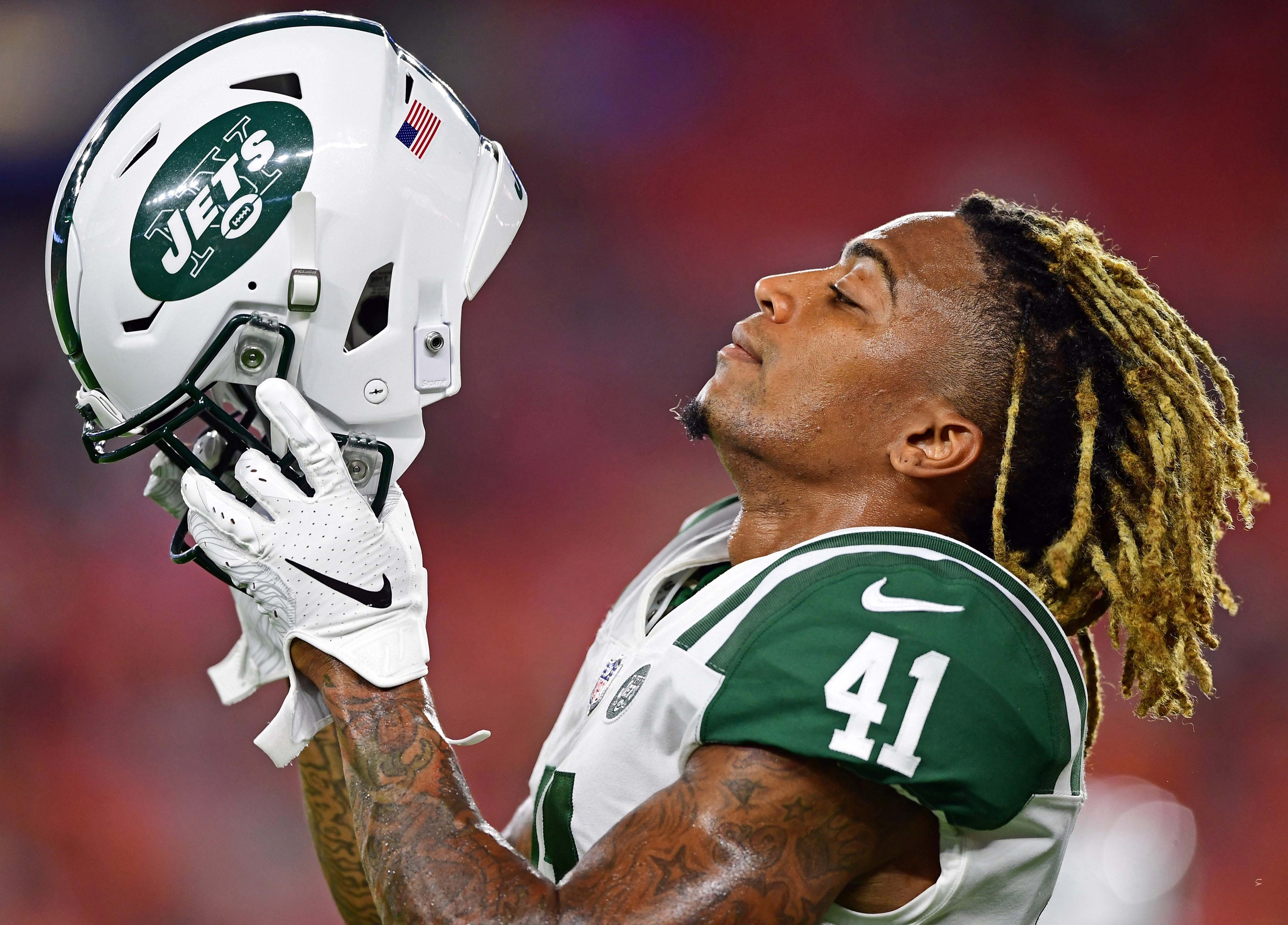 Busted Skrine; Former Jets CB Flagged for Illegal Procedure, Reportedly Stole $100,000