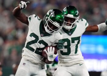 New York Jets Week 4 Inactive List vs Chiefs; Woods, Adams Out for SNF