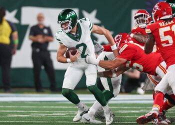 Jets Lose Heartbreaker Despite Zach Wilson Solid Performance