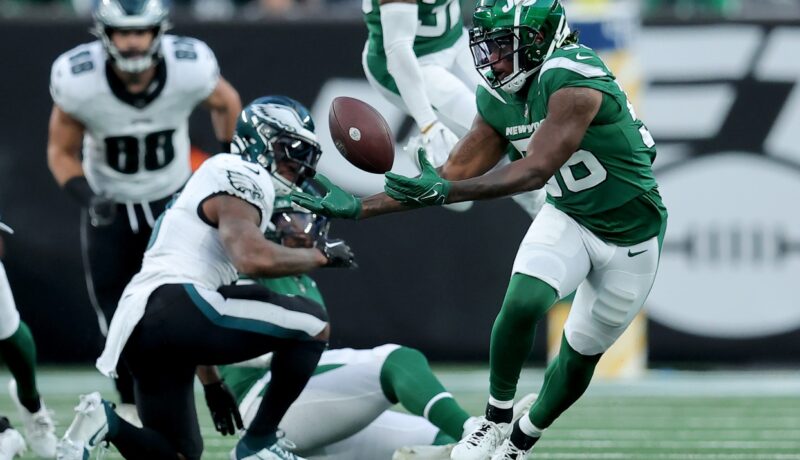 Quincy Williams Named AFC Defensive Player of the Month