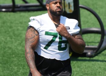 New York Jets Week 12 Inactive List vs Dolphins; Becton, Carter II Out, Duane Brown Active