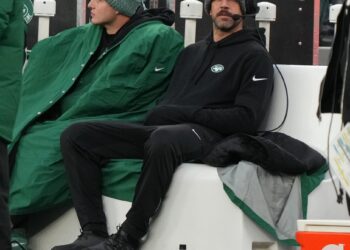 Jets Week 13 Inactive List vs Falcons; Becton, Schweitzer Return for Struggling O-Line