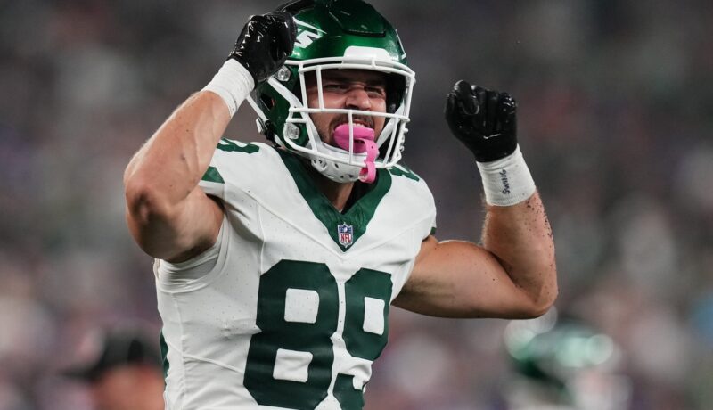 Jeremy Ruckert in Concussion Protocol; Zach Misses Practice on Monday