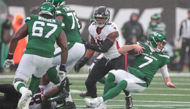 Jets Punchless Offense Kept out of End Zone Again in 13-8 Loss