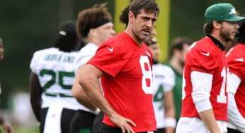 Aaron Rodgers on Fire Again as Offense Dominates Practice