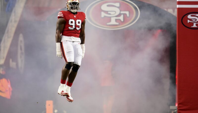 Javon Kinlaw Says Massive Muscle Gain has him at 330 lbs