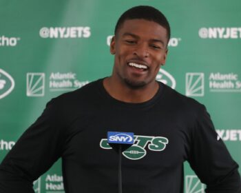 DJ Reed Questionable for Sunday Against Titans