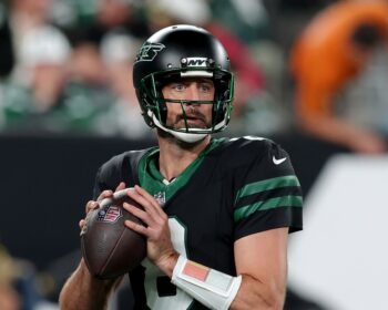 Broadway Joe Speaks; Jets Great Says Rodgers Should Return