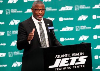 Jordan Travis Decision Accentuates Jets’ Draft Mistake