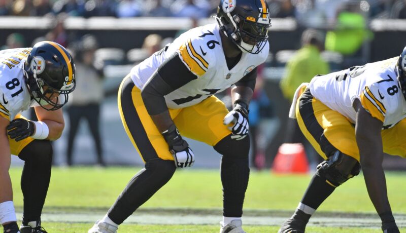 OT Chukwuma Okorafor Joins Jets After Taking Year off in ’24