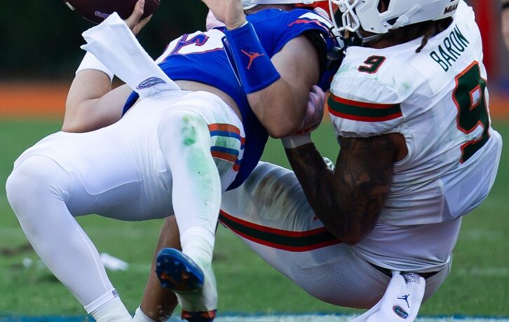 New York Jets Trade Up and Select DE Tyler Baron in Round 5