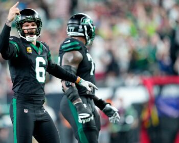 Jets Punt Thomas Morstead, add Kai Kroeger to Roster