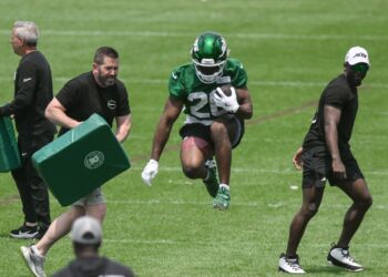 Breece Hall set for Huge Season, and we Mean it This Time